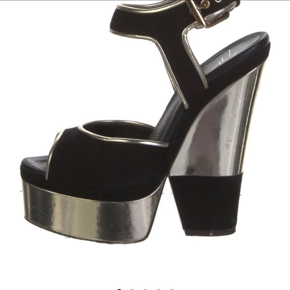 Giuseppe Zanotti Black and Gold Sandal